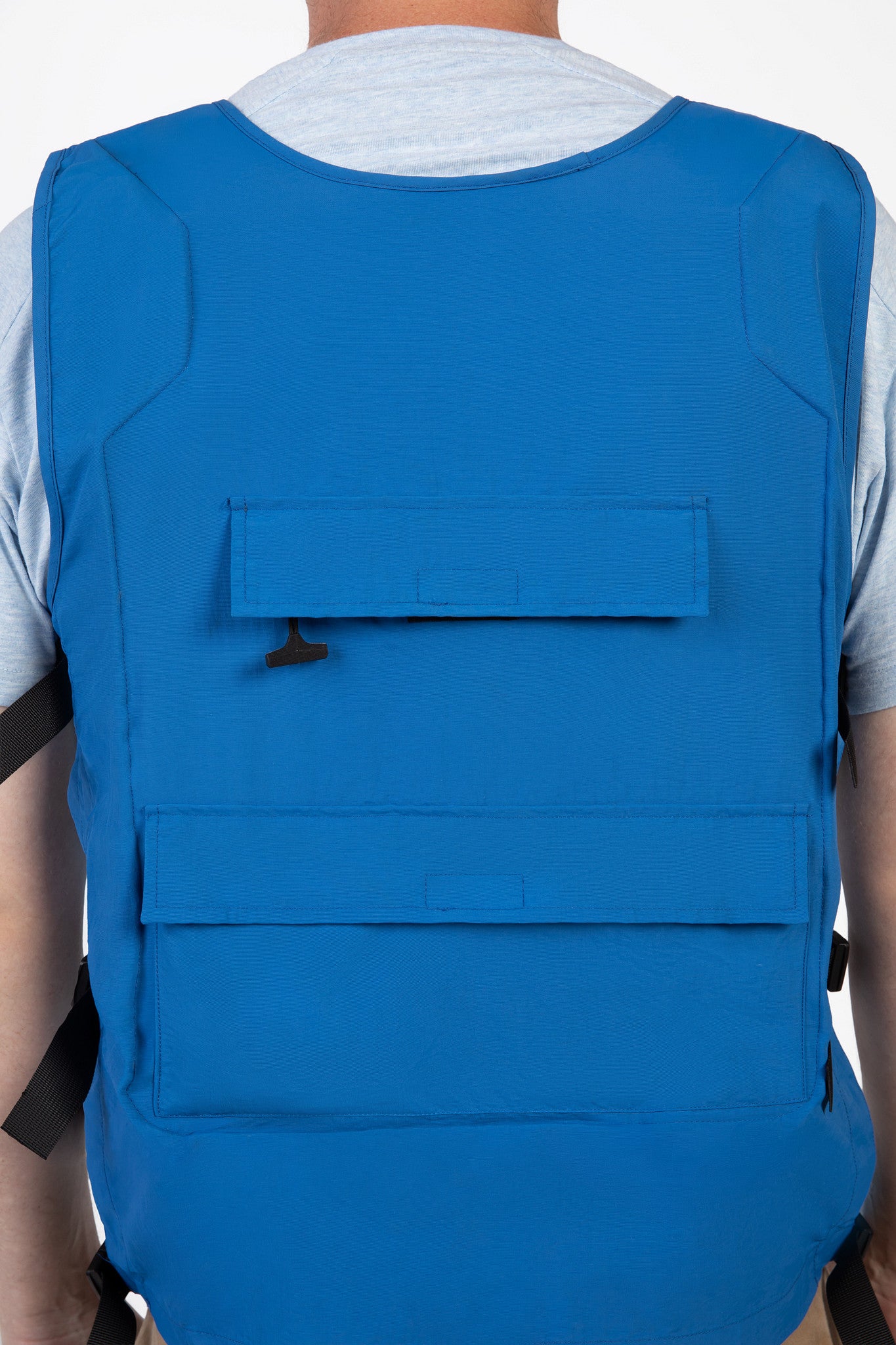 GOBI Breeze II unisex cooling vest studio photo (SOONA 2026)